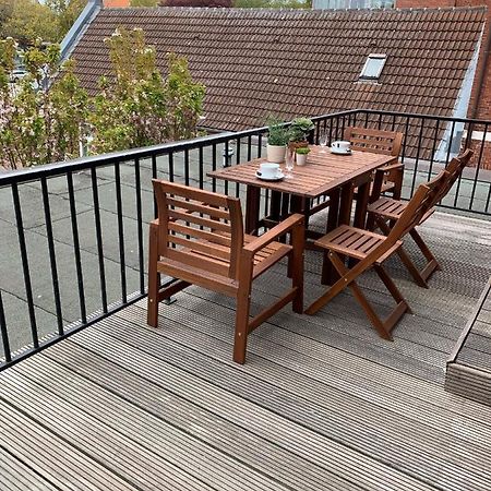Charmante Ferienwohnung Mit Terrasse Im Herzen Von Norden Exteriör bild