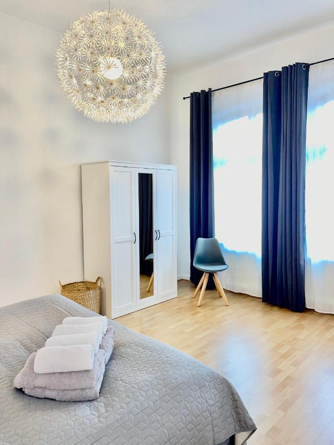Charmante Ferienwohnung Mit Terrasse Im Herzen Von Norden Exteriör bild