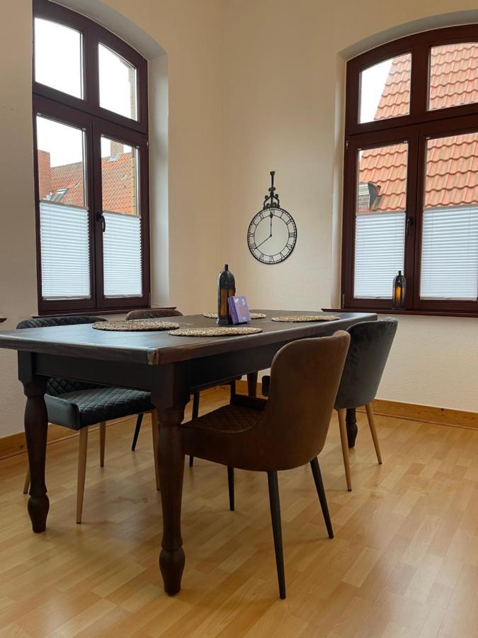 Charmante Ferienwohnung Mit Terrasse Im Herzen Von Norden Exteriör bild