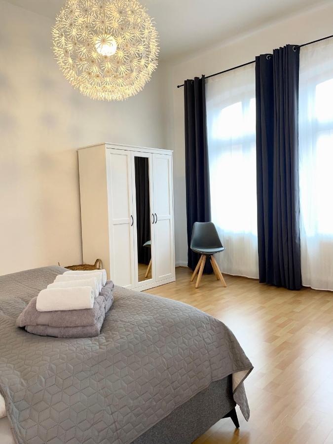 Charmante Ferienwohnung Mit Terrasse Im Herzen Von Norden Exteriör bild