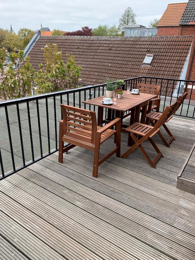 Charmante Ferienwohnung Mit Terrasse Im Herzen Von Norden Exteriör bild